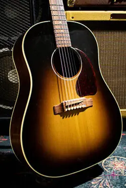 GIBSON CUSTOM SHOP J-45 RED SPRUCE / 2015 (2015)