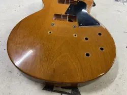 GUITAR HUSK NATURAL
