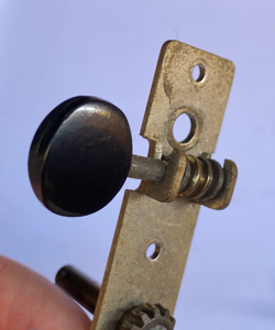 VINTAGE GIBSON KEL KROYDON GUITAR TUNERS FROM AN EARLY 30'S KALAMAZOO KG-11
