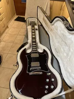 GIBSON SG STANDARD - AGED CHERRY (2011)