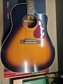 EPIPHONE INSPIRED BY GIBSON J-45 EC