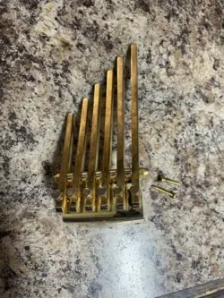 1996 GIBSON HOWARD ROBERTS TAILPIECE