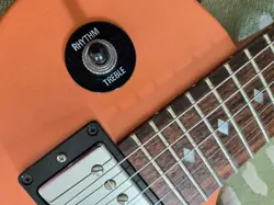 GIBSON VIXEN, 2006, BODY IS REFINISHED, OTHERWISE ALL ORIGINAL