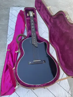 GUITAR EBONY GREAT