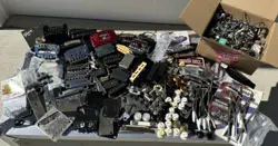 VINTAGE & MODERN GUITAR PARTS LOT FENDER GIBSON DIMARZIO SEYMOUR DUNCAN G&L PART