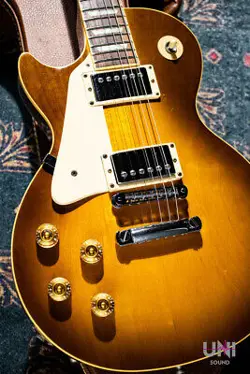 GUITAR #C15818