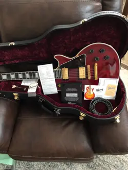 GIBSON LES PAUL CUSTOM GUITAR 2008