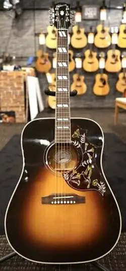 GIBSON HUMMINGBIRD STANDARD VS  S N 21804069