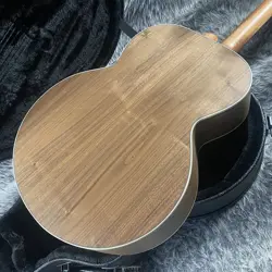 200 STUDIO WALNUT