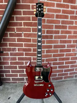 GIBSON SG 61 STANDARD W/ GIBSON CUSTOM SHOP CASE