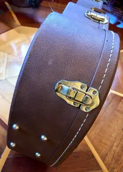 GIBSON DREADNOUGHT HARDSHELL