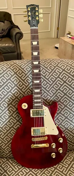 GIBSON LES PAUL STUDIO 2010 WINE RED IMMACULATE CONDITION