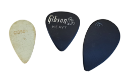LOT OF 3 VINTAGE GIBSON GUITAR PICKS