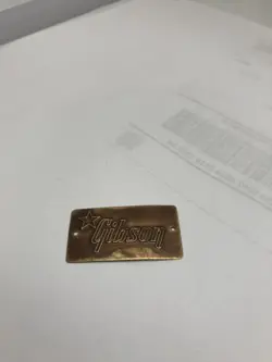 LOGO METAL PLATE