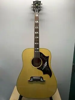 GIBSON DOVE ORIGINAL ANTIQUE NATURAL DOVE (E10037493)