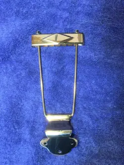 TAILPIECE 1970S GOLD
