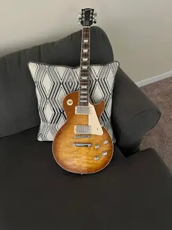 GIBSON EXCLUSIVE RUN LES PAUL STANDARD 60S AAA QUILT TOP HONEYBURST W/CASE 2024