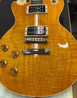 ELECTRIC GUITAR EXCELLENT!