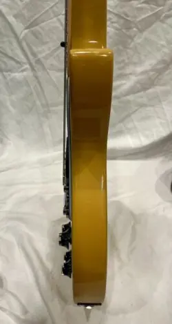 CRACKED NECK