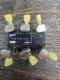 GIBSON G- FORCE TRONICAL 3X3 GUITAR TUNERS E-TUNE NO CHARGER READ!