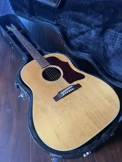 1965 GIBSON J-50 ADJ NATURAL