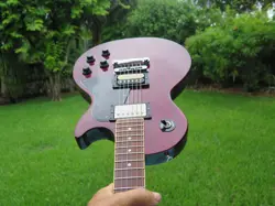 GLOSS BOUND NECK