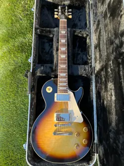 GIBSON LES PAUL STANDARD '50S FIGURED TOP ELECTRIC GUITAR TOBACCO BURST