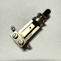SWITCHCRAFT BLACK