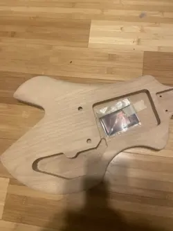 GIBSON CORVUS BODY 25.5 SCALE STRAT NECK