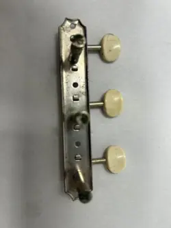 TUNERS IN