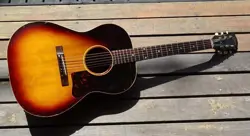 1962 GIBSON LG-1 VINTAGE ACOUSTIC GUITAR - SUNBURST FINISH, MAHOGANY BODY