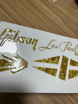 GIBSON GUITAR LES