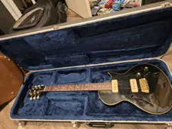 GIBSON BLUESHAWK EBONY WITH  HARD CASE -