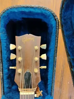 VINTAGE 1969 GIBSON J-45  GUITAR TOBACCO SUNBURST