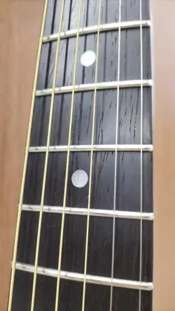PICK GUITAR