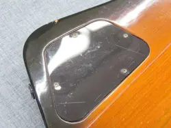 ELECTRIC BASS AND