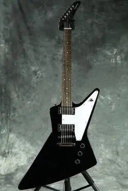 EBONY WITH GIG