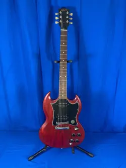 GIBSON ELECTRIC 6 STRING GUITAR - ESTATE LIQUIDATION - FREE SHIPPING