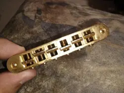 VINTAGE RELIC AGED GIBSON LES PAUL CUSTOM GOLD TAILPIECE W/STUDS