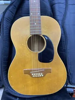 GIBSON B25 STRING 12 STRING ACOUSTIC GUITAR