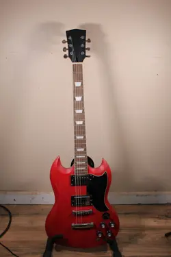 GIBSON SG STANDARD CHERRY RED REPLICA TWO HUMBUCKERS 22 FRETS