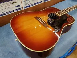 GIBSON USA / HUMMINGBIRD