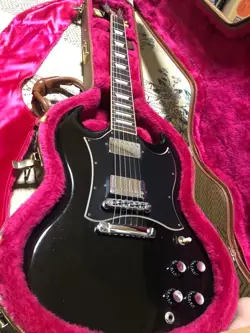 STANDARD EBONY 2002