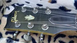 TV YELLOW GIBSON