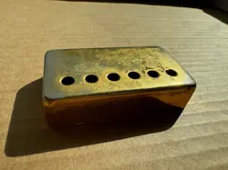GOLD PICKUP COVER