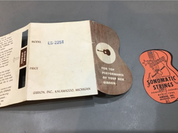1958 GIBSON ES-225 BOOKLET AND TAGS