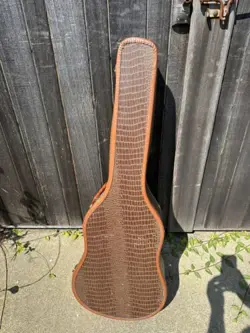 VINTAGE 1950’S  GIBSON LG-2 ACOUSTIC GUITAR CASE LG-1