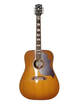 GIBSON  GIBSON  E. ACOUSTIC GUITAR  HUMMING BIRD 2013 YEAR  USED  SAFE DELIVE