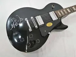 GIBSON LES PAUL STUDIO ELECTRIC GUITAR WITH SIGNATURE, HARD CASE