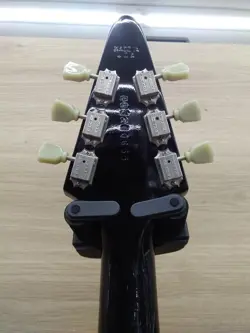 67EB ELECTRIC GUITAR